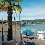 Tennis & Yacht Velden מלון 3*