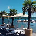 Tennis & Yacht Velden מלון