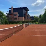 Tennis & Yacht Velden מלון 3*
