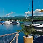 Tennis & Yacht Velden מלון 3*