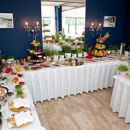 ホテル Tennis & Yacht Velden