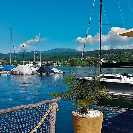 Tennis & Yacht Velden Otel 3*
