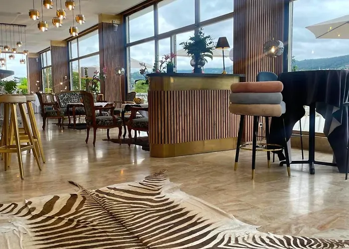 Tennis & Yacht Velden Hotel 3*