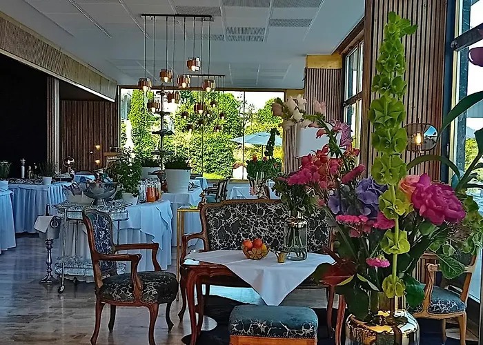 Tennis & Yacht Velden Hotel 3*