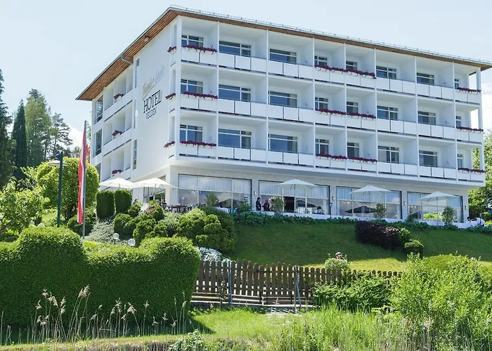 Hotel Tennis & Yacht Velden 3*