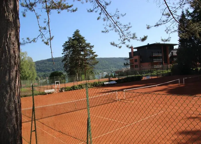 Tennis & Yacht Velden ホテル 3*