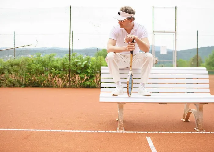 Tennis & Yacht Velden フェルデン・アム・ヴェルターゼー