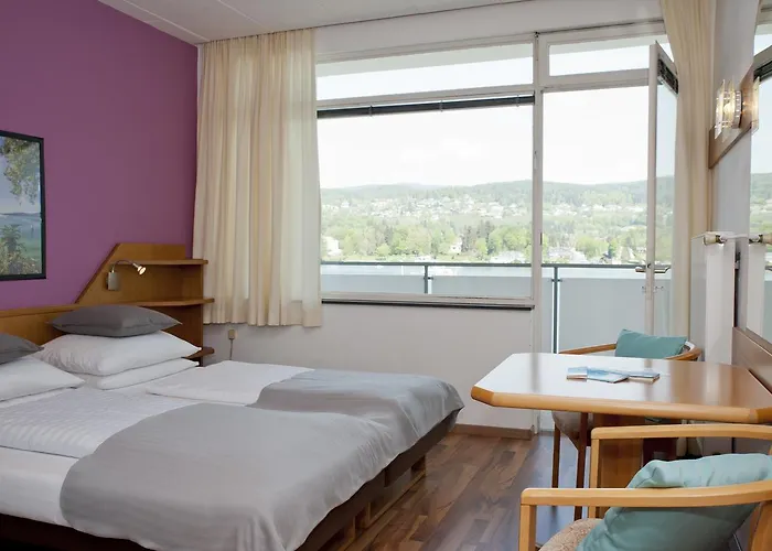 Hotel Tennis & Yacht Velden 3*